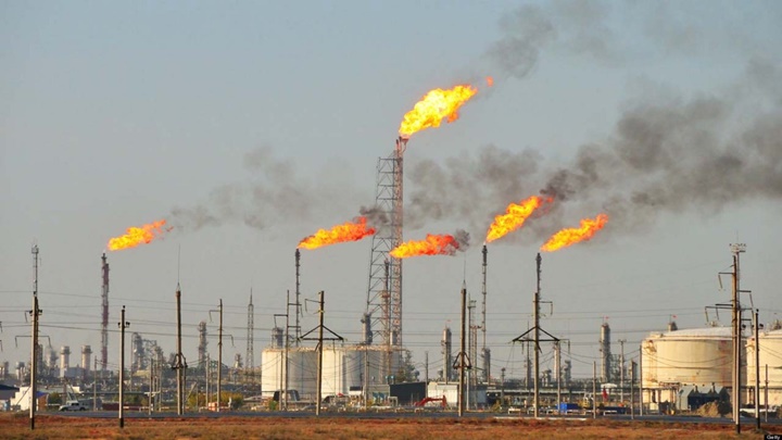 Natural gas production facility