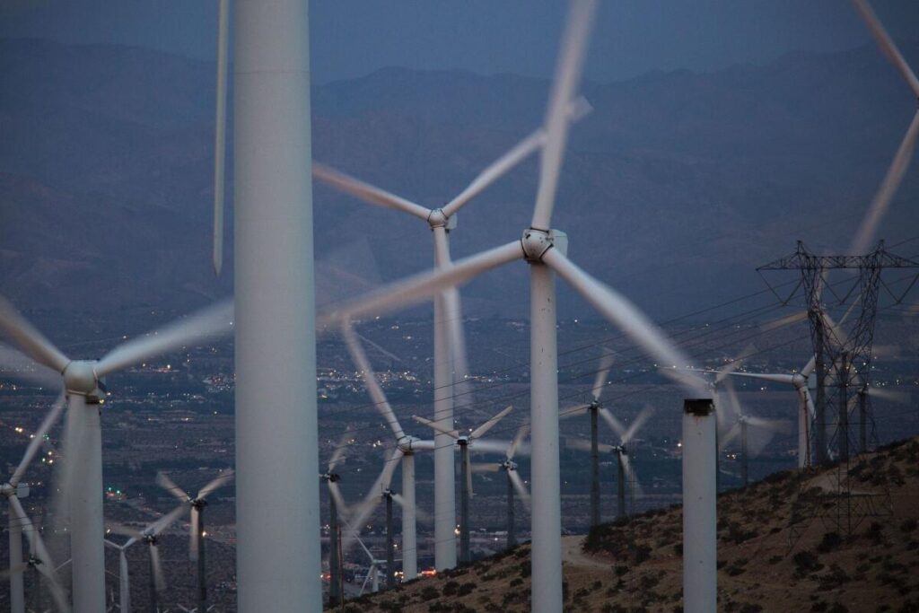 Power grid expansion to support renewable energy