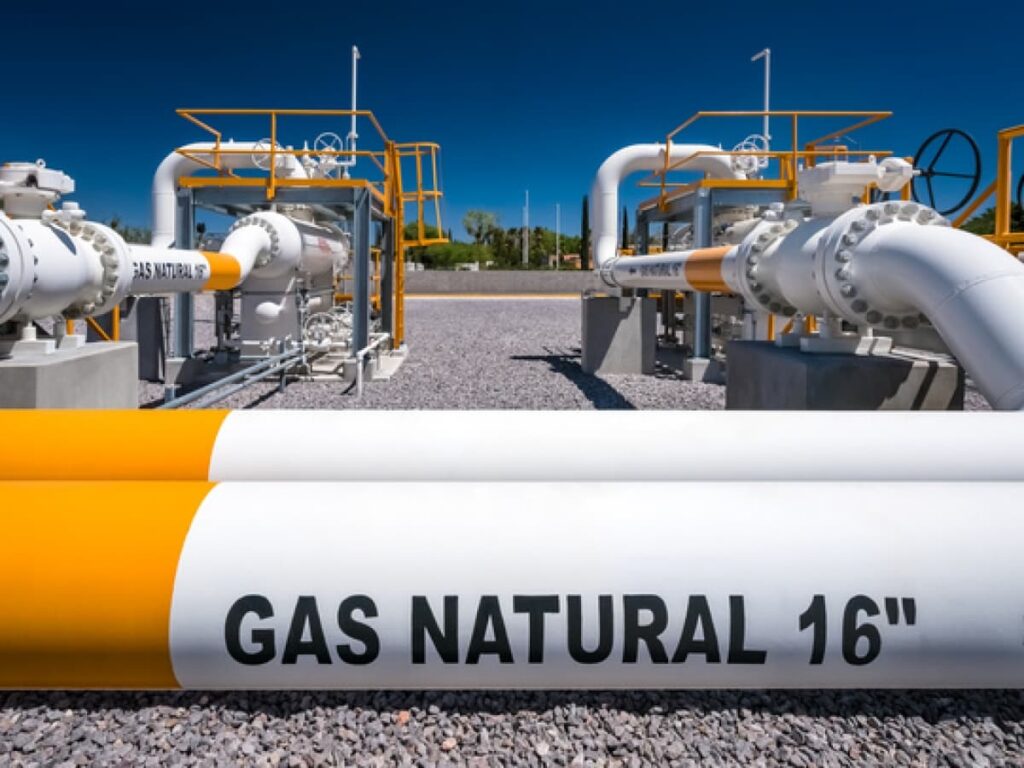 Natural gas distribution through pipelines