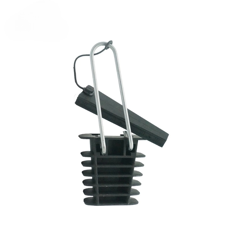 Drop wire clamps control lines supplying the LPG