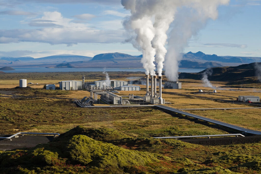 Split bolts serve in geothermal power plant interconnections