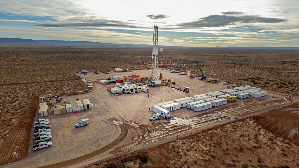 Oil extraction from the Vaca Muerta shale formation