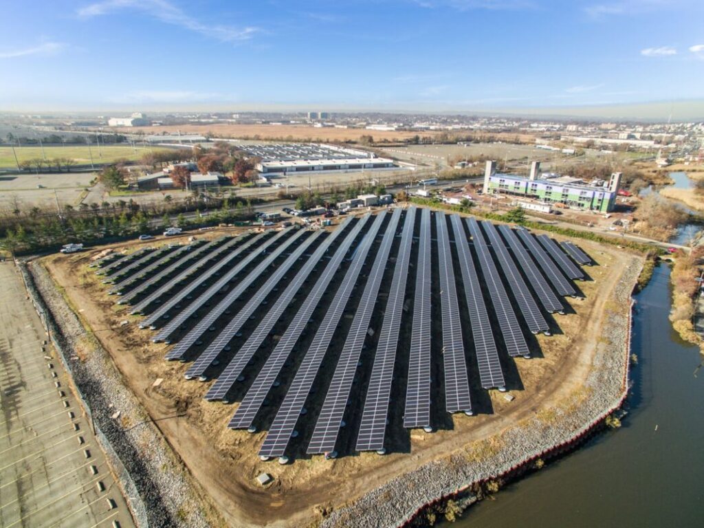 Distributed generation capacity growth